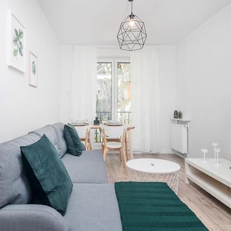 Botanic Gardens Apartment With Free Garage Wroclaw By Noclegi Renters 외부 사진