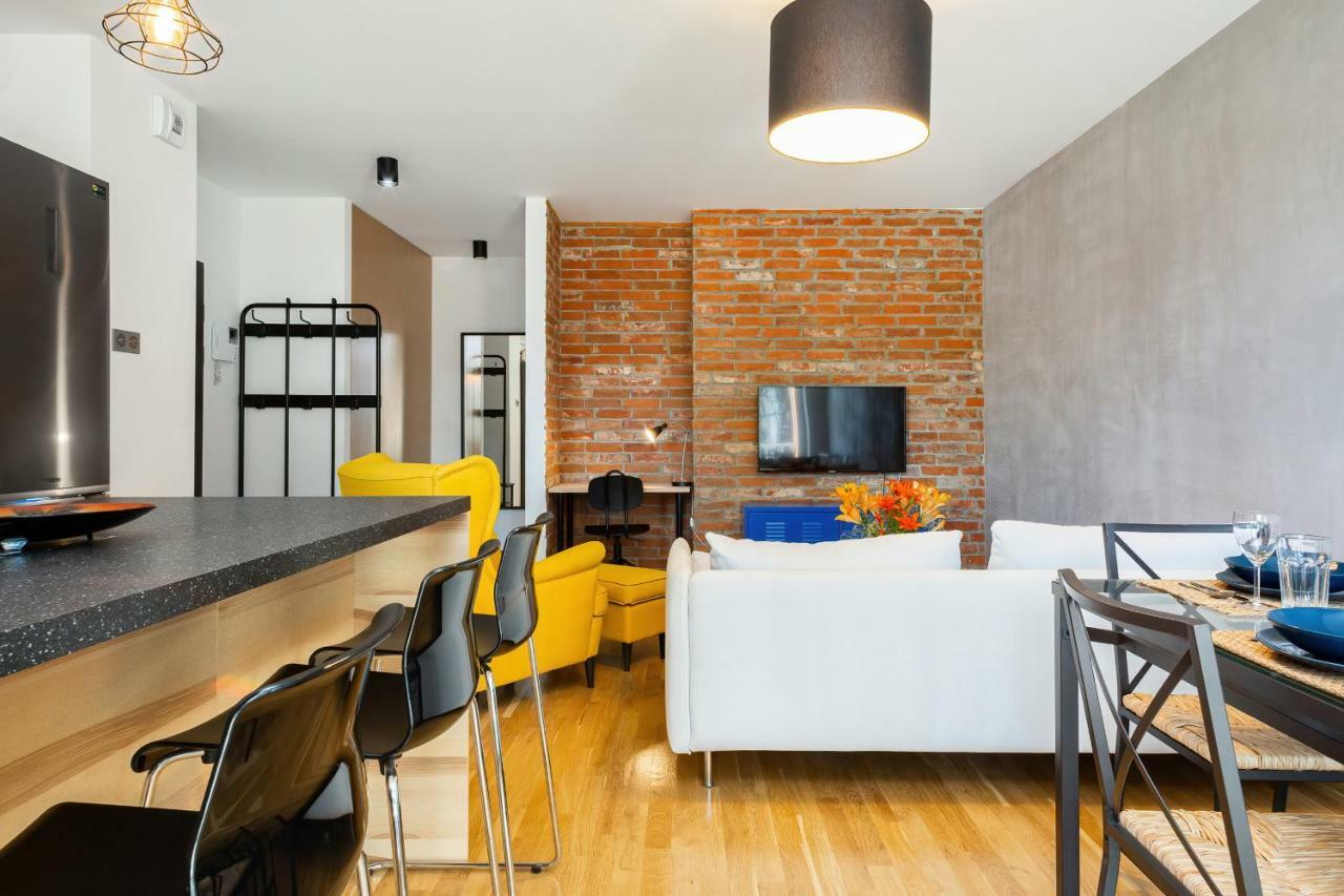 Botanic Gardens Apartment With Free Garage Wroclaw By Noclegi Renters 외부 사진