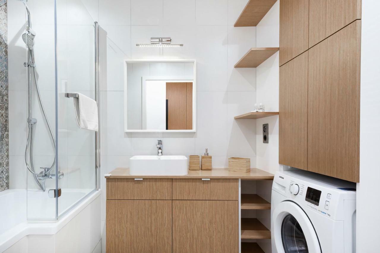 Botanic Gardens Apartment With Free Garage Wroclaw By Noclegi Renters 외부 사진