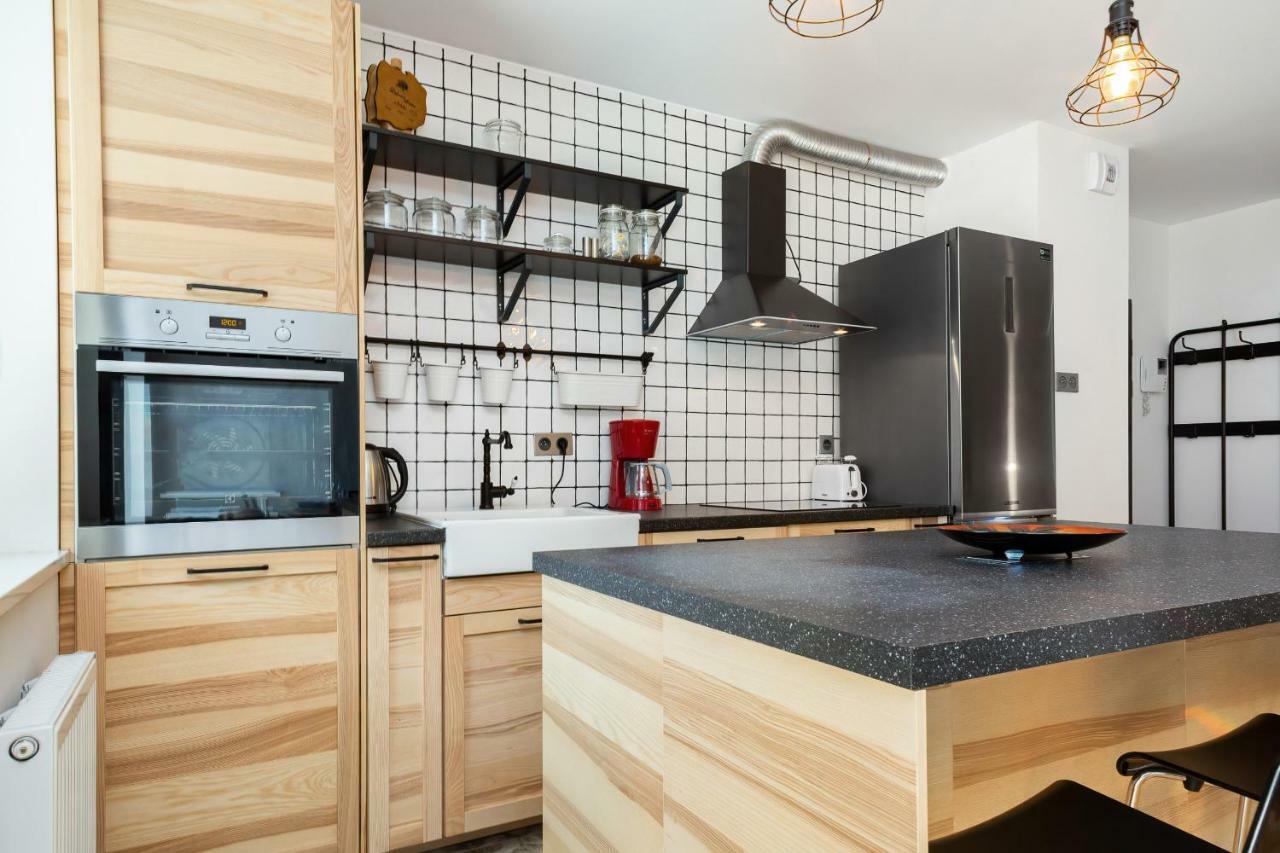 Botanic Gardens Apartment With Free Garage Wroclaw By Noclegi Renters 외부 사진